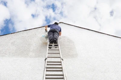 Peinture extérieure à la Lanterne-et-les-Armonts — façades et ravalement
